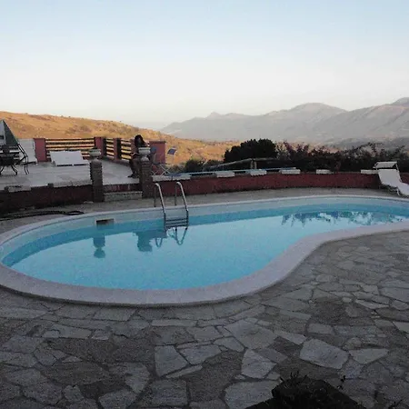 Casa di campagna Turismo Rurale Cortes *